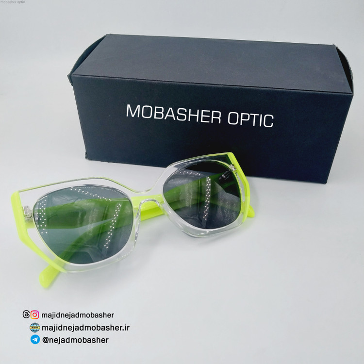 عینک آفتابی زنانه مارک پرادا